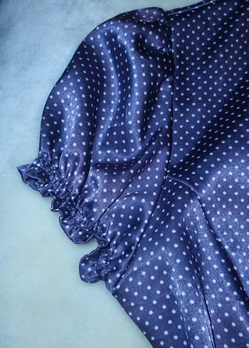 Mor Puantiyeli Bağlamalı V Yaka Kadın Gömlek - Görsel 3