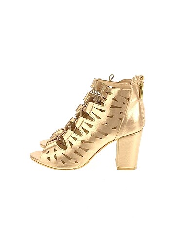 Vintage Love Sandalet %70 İndirimli.