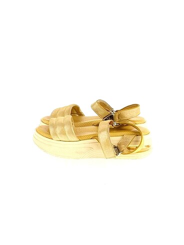 Vintage Love Sandalet %70 İndirimli.