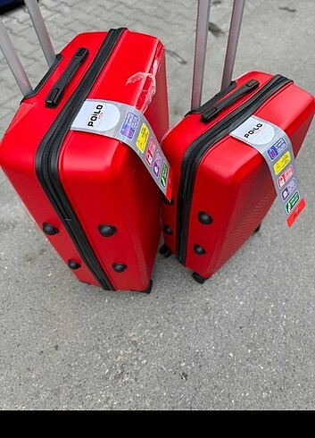  Beden kırmızı Renk 2'li büyük ve orta boy valiz seti