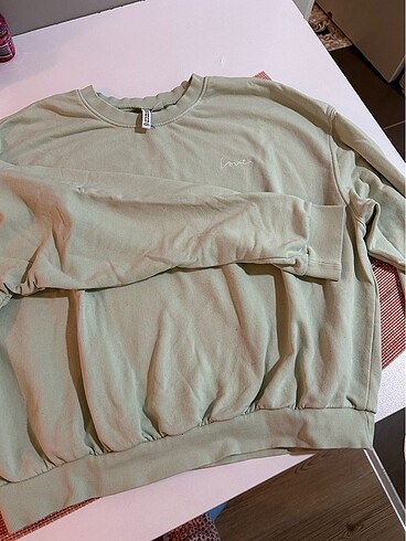 H&M sweatshirt