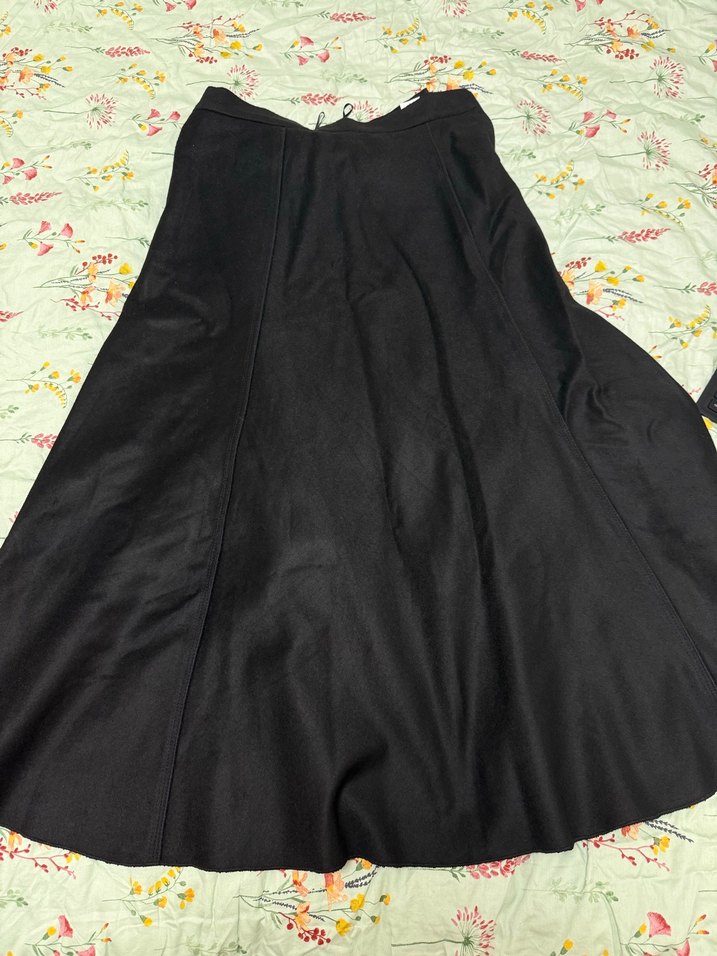 Uzun Siyah etek - Görsel 2