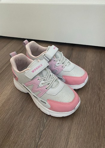 Kız Çocuk Pembe Gri Cırtlı Spor Ayakkabı