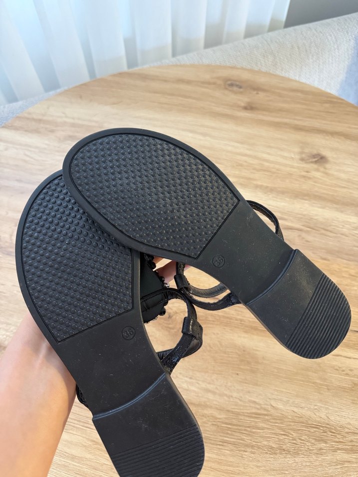 Boncuk İşlemeli Siyah Dolgu Topuklu Kadın Sandalet - Görsel 5