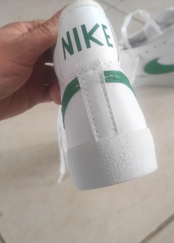 Beyaz Elastik Bağcıklı Kadın Spor Ayakkabı - Görsel 3