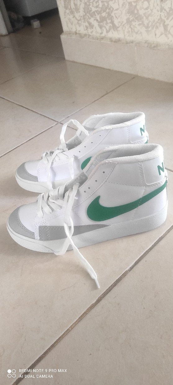 Beyaz Elastik Bağcıklı Kadın Spor Ayakkabı - Görsel 2