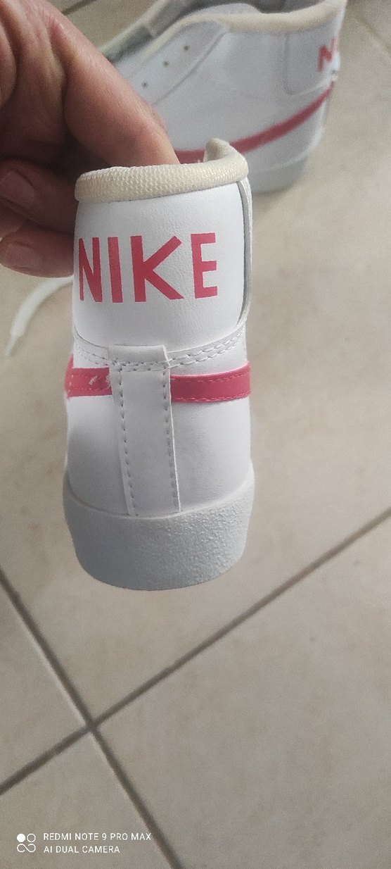 Beyaz Pembe Nike Kadın Dolgu Topuk Spor Ayakkabı - Görsel 3