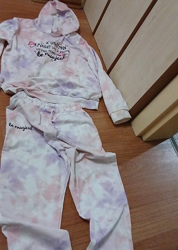 Pembe Batik Desenli Rahat Kesim Kız Eşofman Takımı
