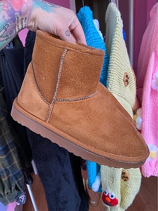 Mini ugg