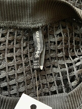 s Beden Stradivarius Bluz %70 İndirimli.