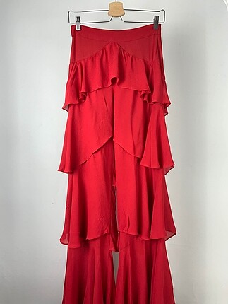 Zara Kumaş Pantolon %70 İndirimli.