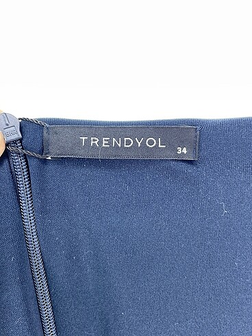 34 Beden lacivert Renk Trendyol & Milla Kısa Elbise %70 İndirimli.