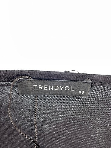 xs Beden siyah Renk Trendyol & Milla Bluz %70 İndirimli.