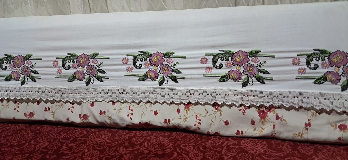 Nakışlı Beyaz  yorgan bandi - Görsel 3