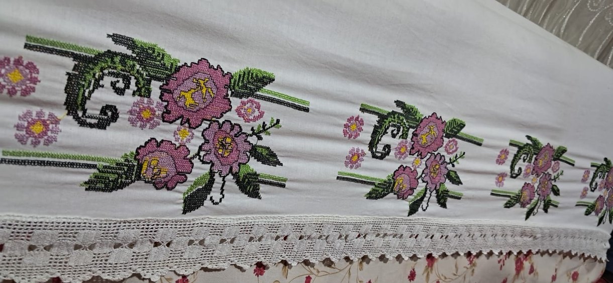 Nakışlı Beyaz  yorgan bandi - Görsel 4