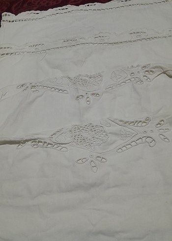 İşlemeli Beyaz uzun yastik 2 adet tepesi mevcut - Görsel 2