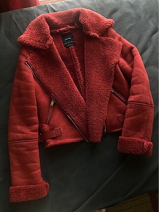Kırmızı peluş mont