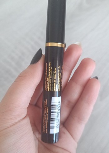 Max Factor 2000 Calorie Siyah Maskara - Görsel 2