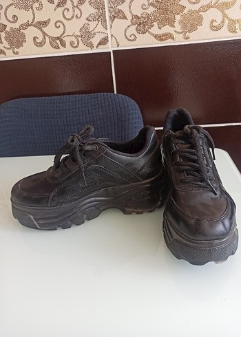 Kadın spor ayakkabı - Görsel 2