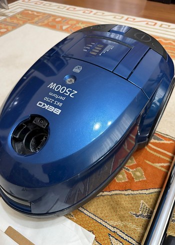 Beko 2500W Koyu Mavi Elektrikli Süpürge