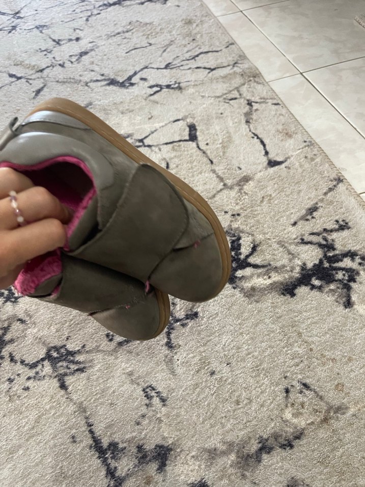 Kız Çocuk Gri Cırtcırtlı Sıcak içi pofuduk ayakkabı - Görsel 4