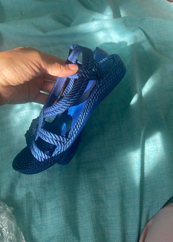 Zara Kız çocuk Mavi Dolgu Topuklu Sandalet