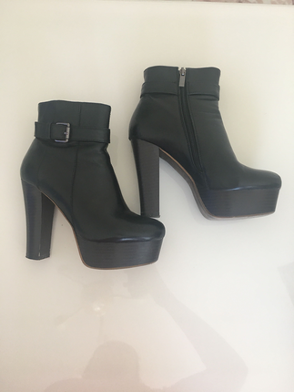 37 Beden Platform bootie