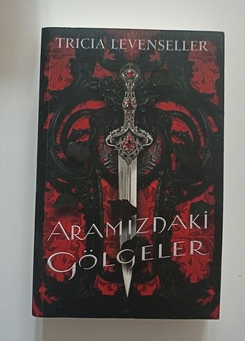  Aramızdaki gölgeler 