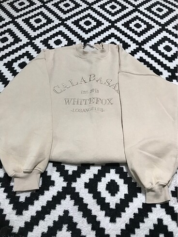 Bej sweatshirt