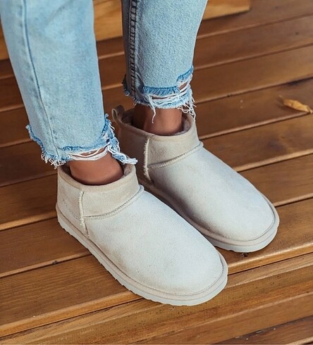 Krem Rengi Ugg Bot