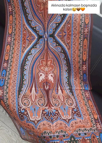 Hint İpeği Şal