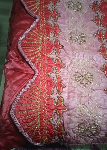 Nakışlı Çok Renkli Yatak Örtüsü - Görsel 3