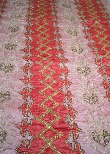 Nakışlı Çok Renkli Yatak Örtüsü - Görsel 2