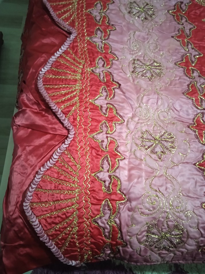 Nakışlı Çok Renkli Yatak Örtüsü - Görsel 3