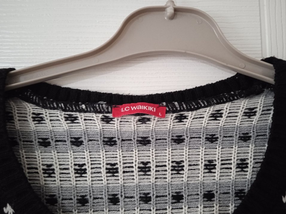 Siyah Desenli Kadın Triko Kazak - Görsel 3