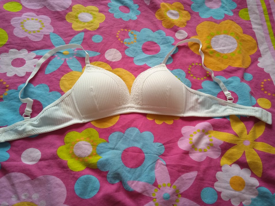 Beyaz Minimalist Sütyen - Görsel 2