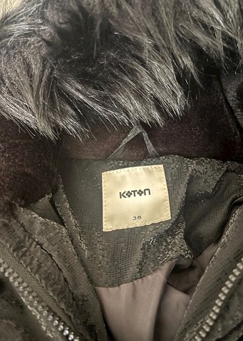 Koton Suni Kürklü kapüşonlu Siyah Kadın Şişme Mont - Görsel 6