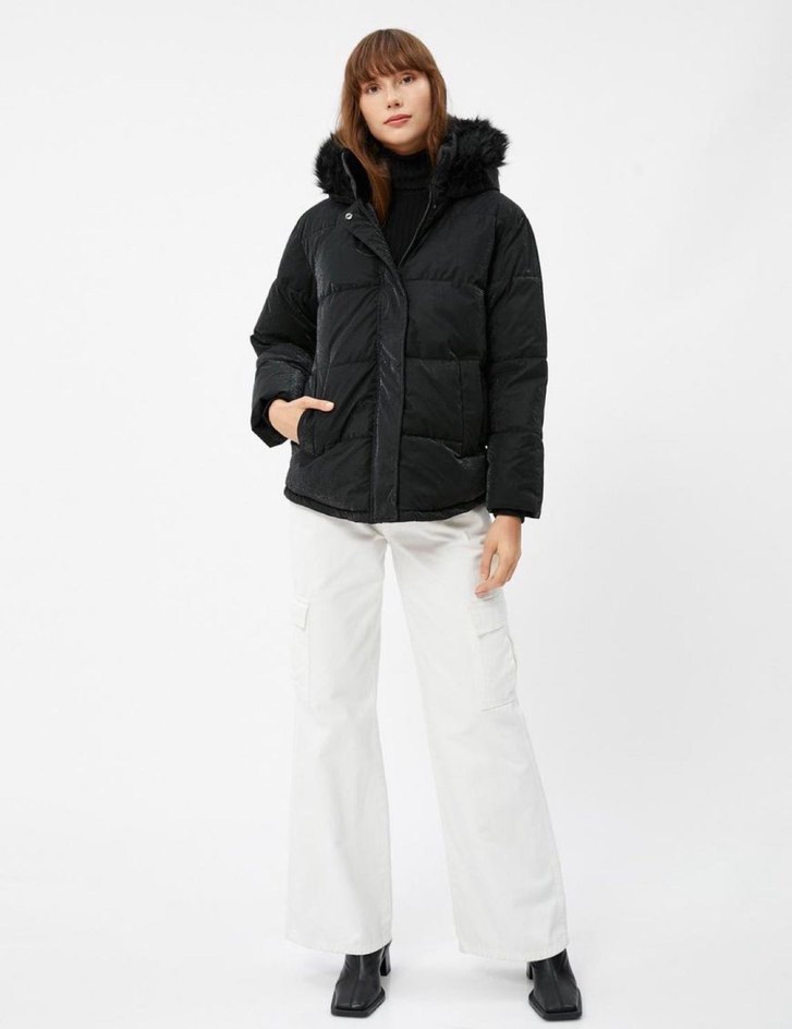 Koton Suni Kürklü kapüşonlu Siyah Kadın Şişme Mont - Görsel 3