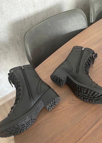 Jump Siyah Deri Kadın Bot - Görsel 4