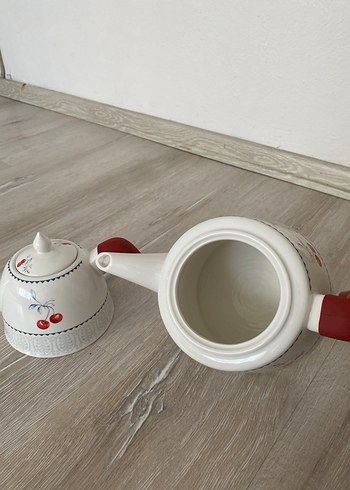 Esse porselen Kiraz desenli beyaz çaydanlık seti - Görsel 2