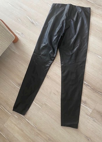 H&M Siyah Deri Kadın Tayt - Görsel 3