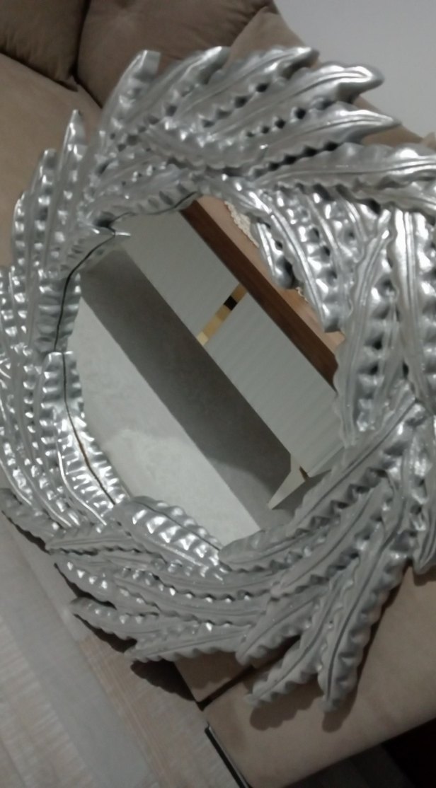 Gri Yaprak Desenli Dekoratif Çerçeve - Görsel 2