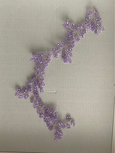Lila boncuklu saç aksesuarı