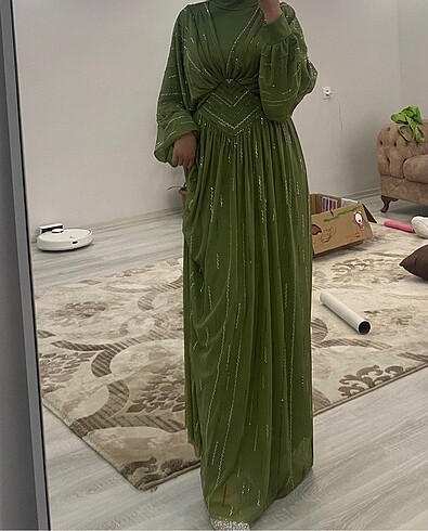 Taşlı elbise