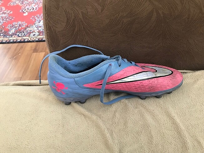 38 Beden pembe Renk Nike orjinal krampon