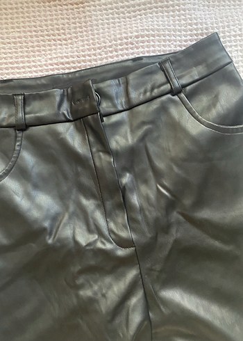 Kadın Siyah Deri Mini Şort - Görsel 6