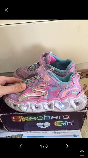 Skechers