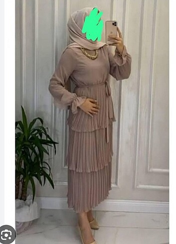 Kadın katkatlı tesettür elbise