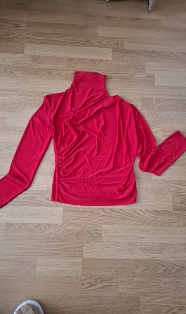 Kırmızı Drapeli Boğazlı Uzun Kollu Bluz - Görsel 2