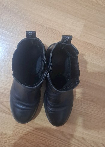 Düz Siyah Kadın Deri Bot - Görsel 4